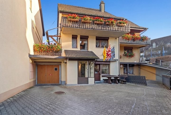 7 ½ vani casa unifamiliare