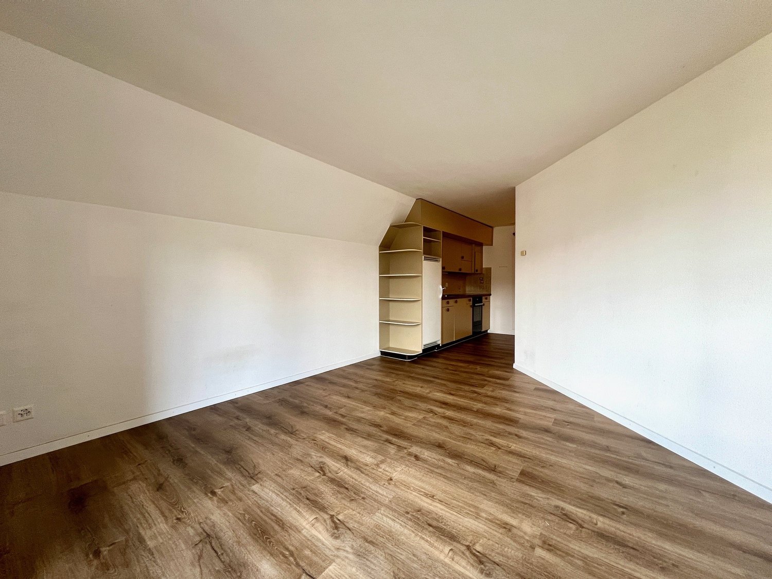 1 room studio