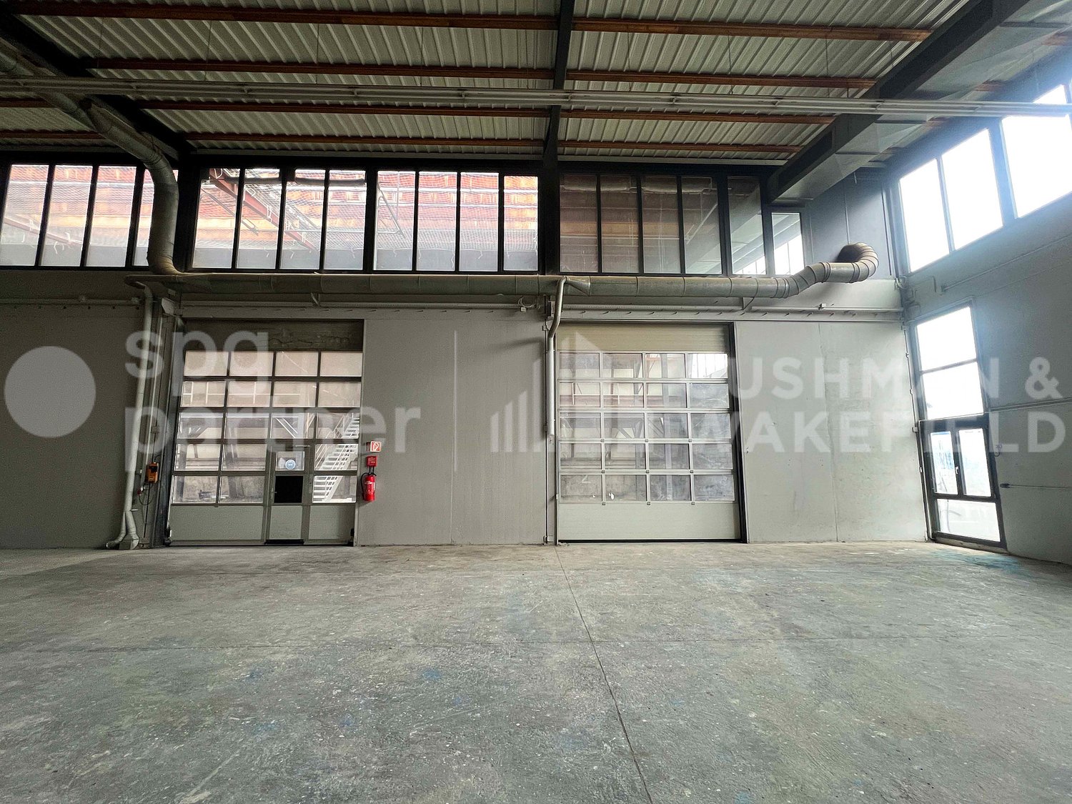 1470m² commercial
