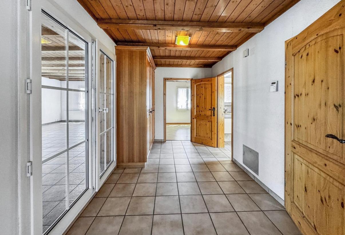 652m² bâtiment résidentiel / commercial