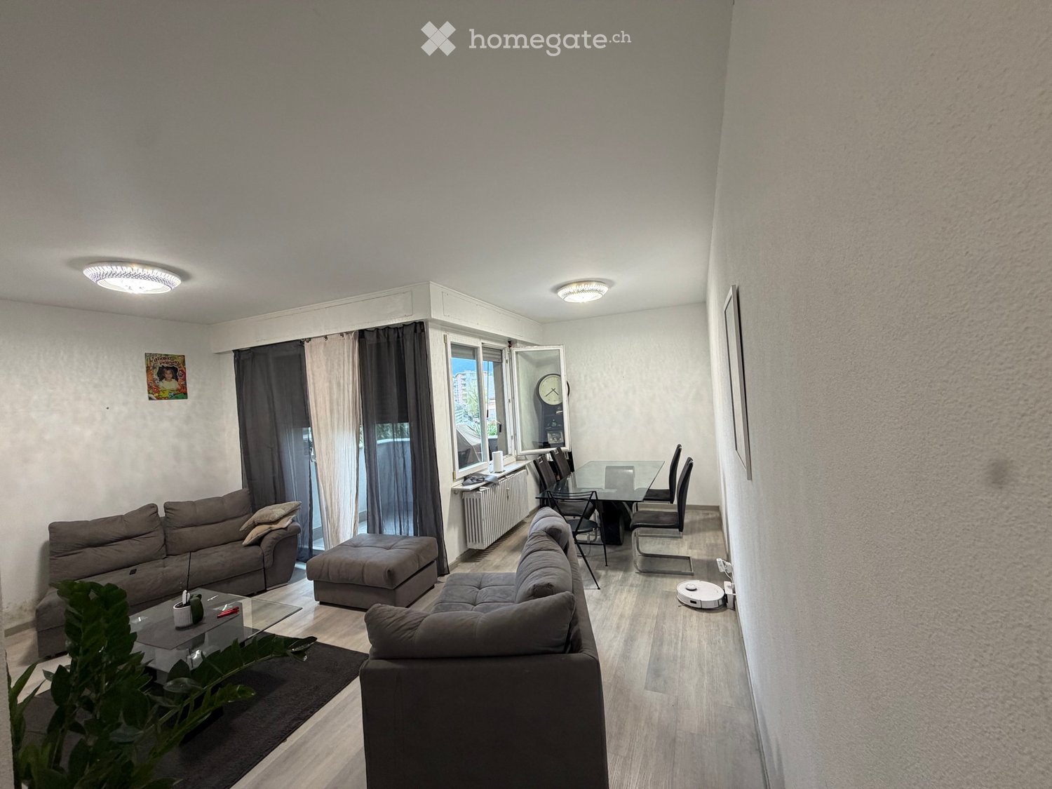 5 rooms apartment
