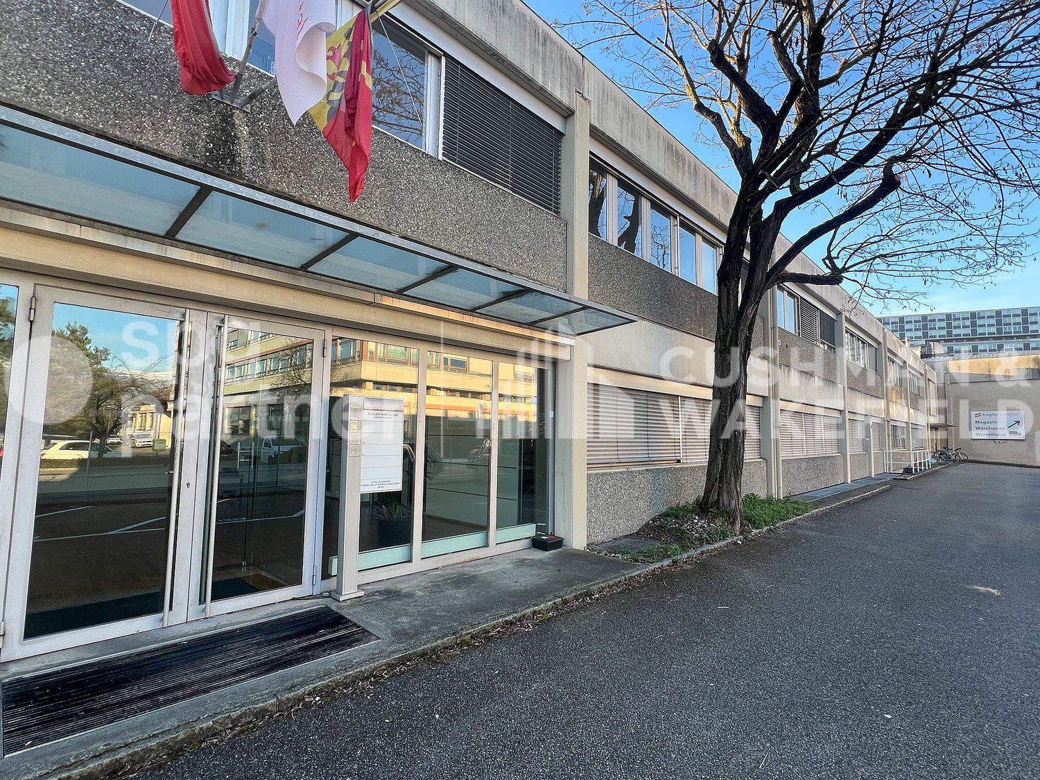 312m² commercial