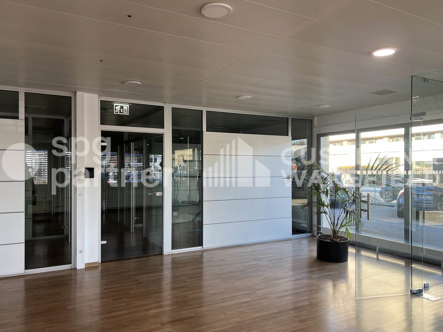 312m² commercial