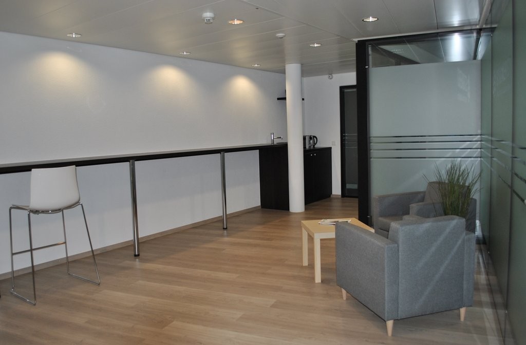 27m² office