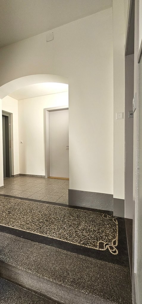 125m² office