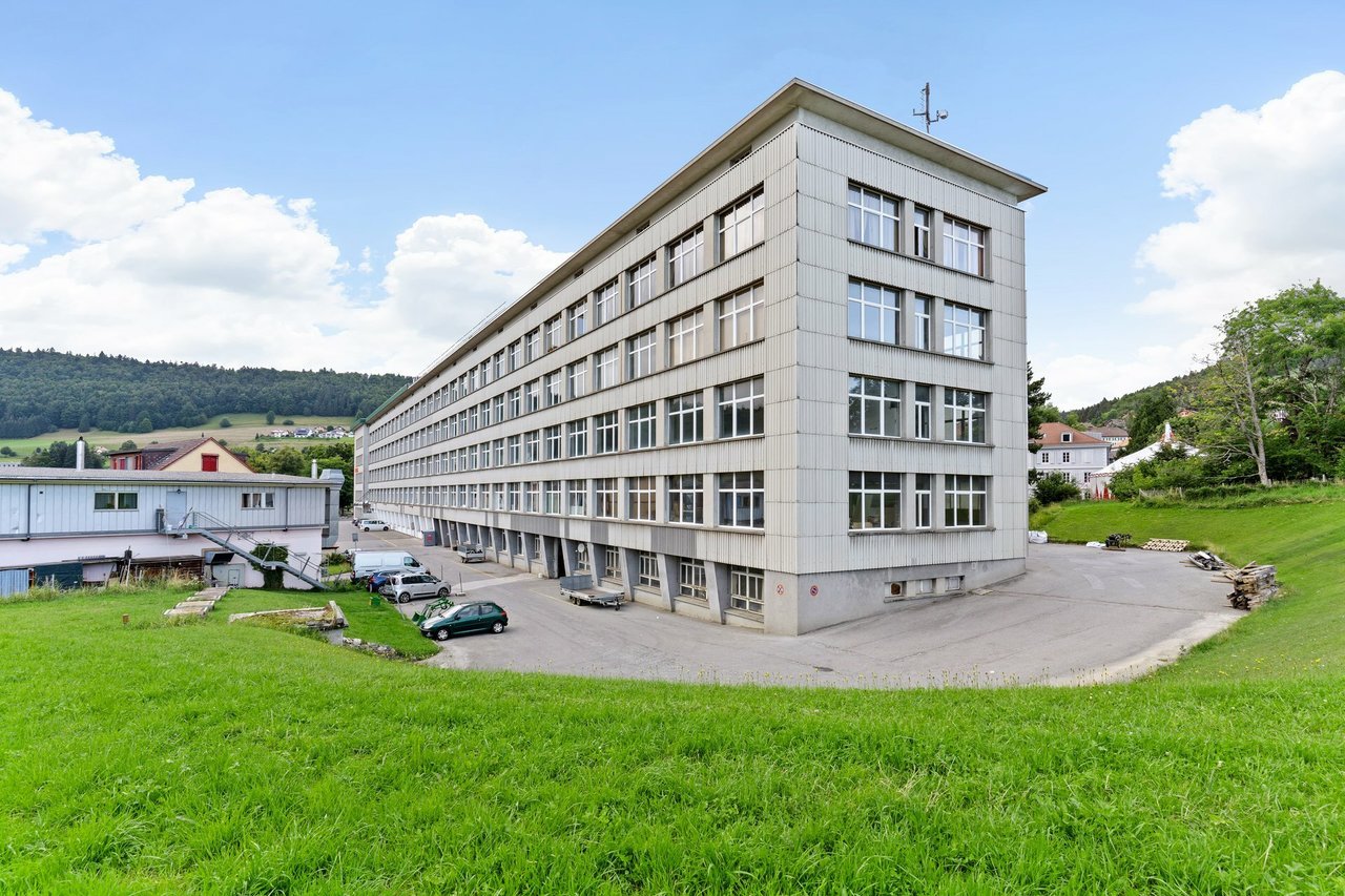 54m² commercial