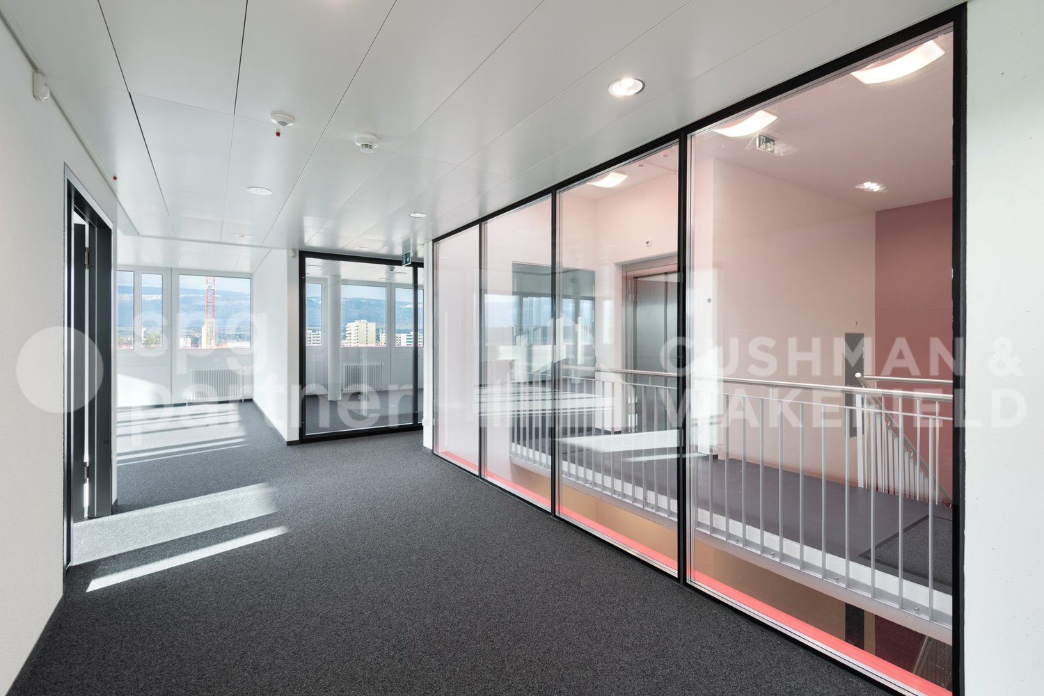 150m² office