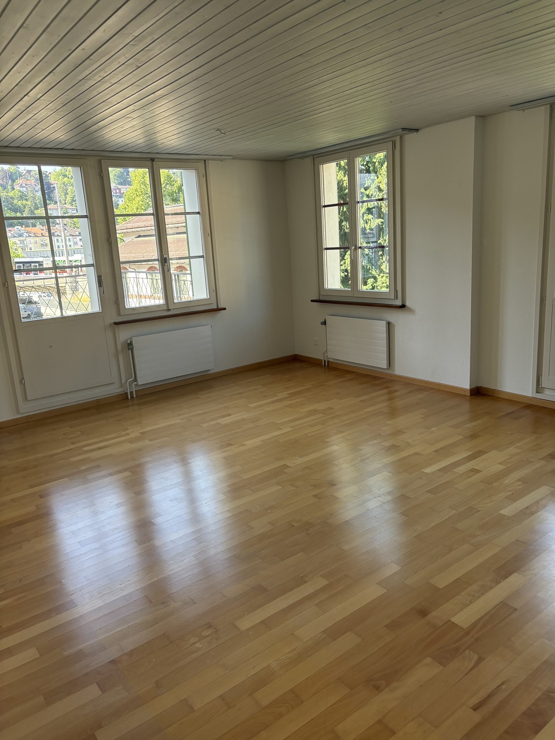6 rooms apartment