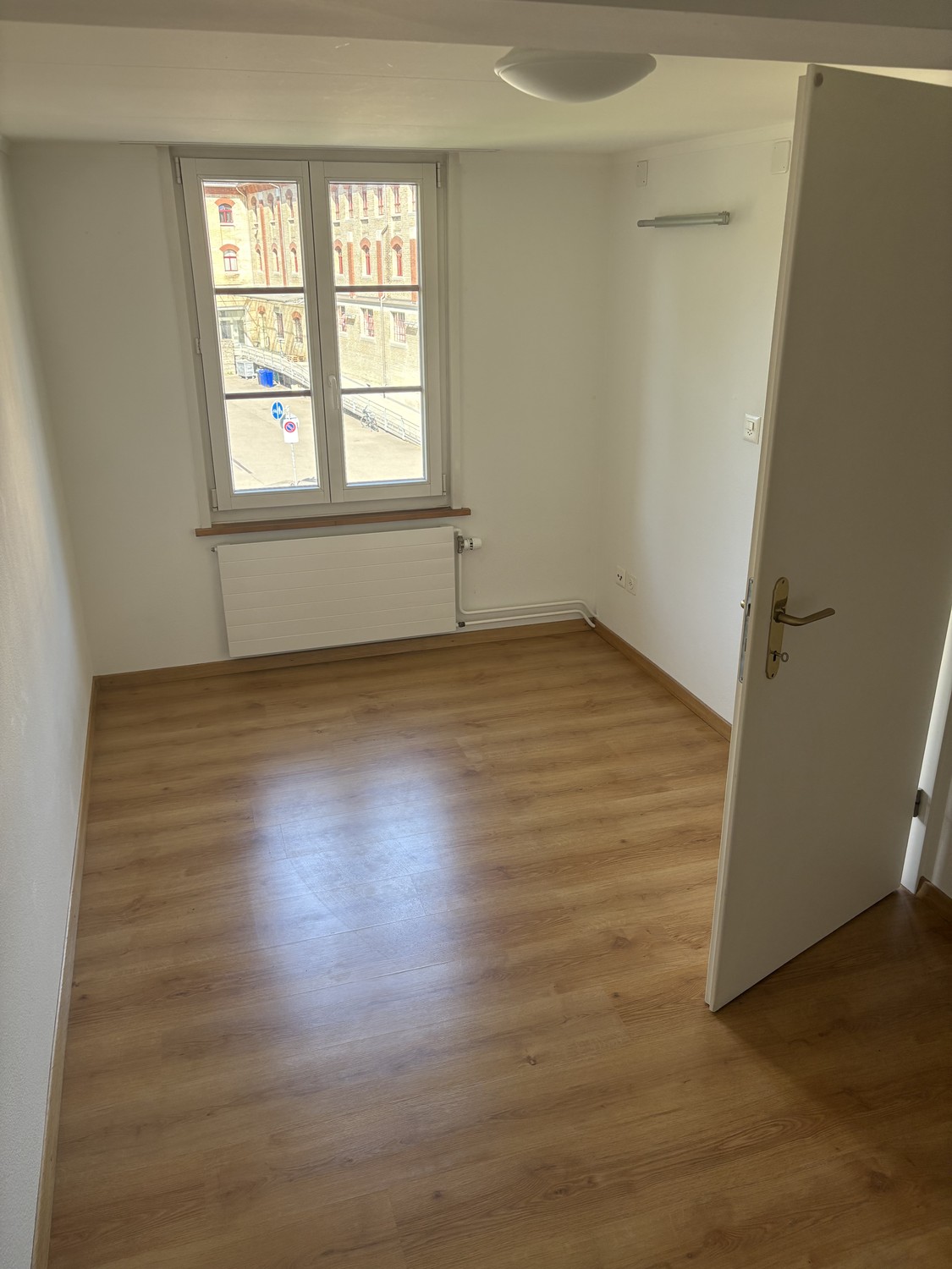 6 rooms apartment