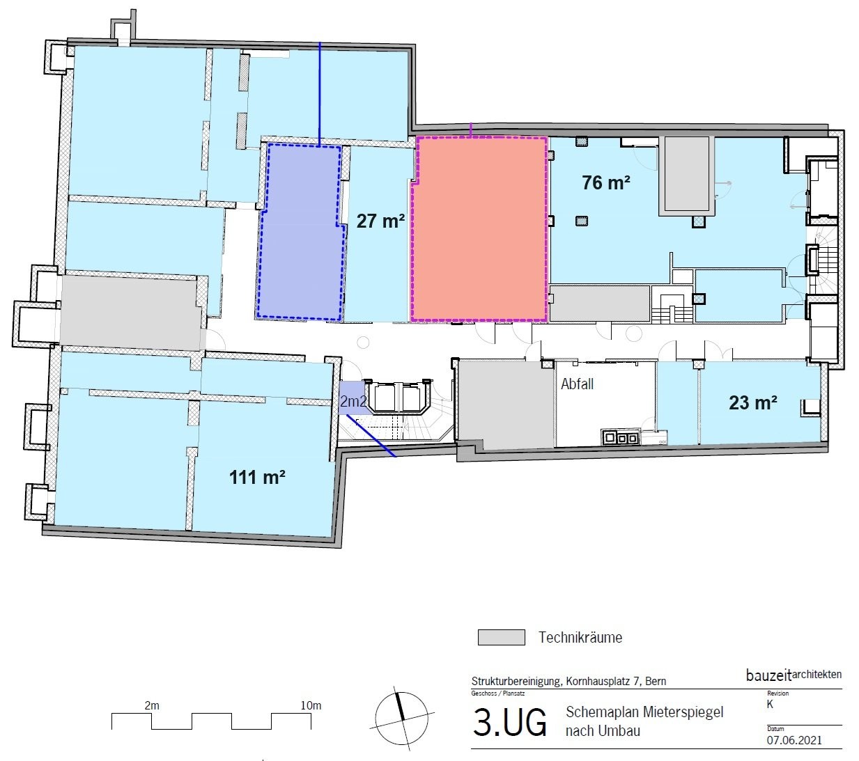 111m² storage room