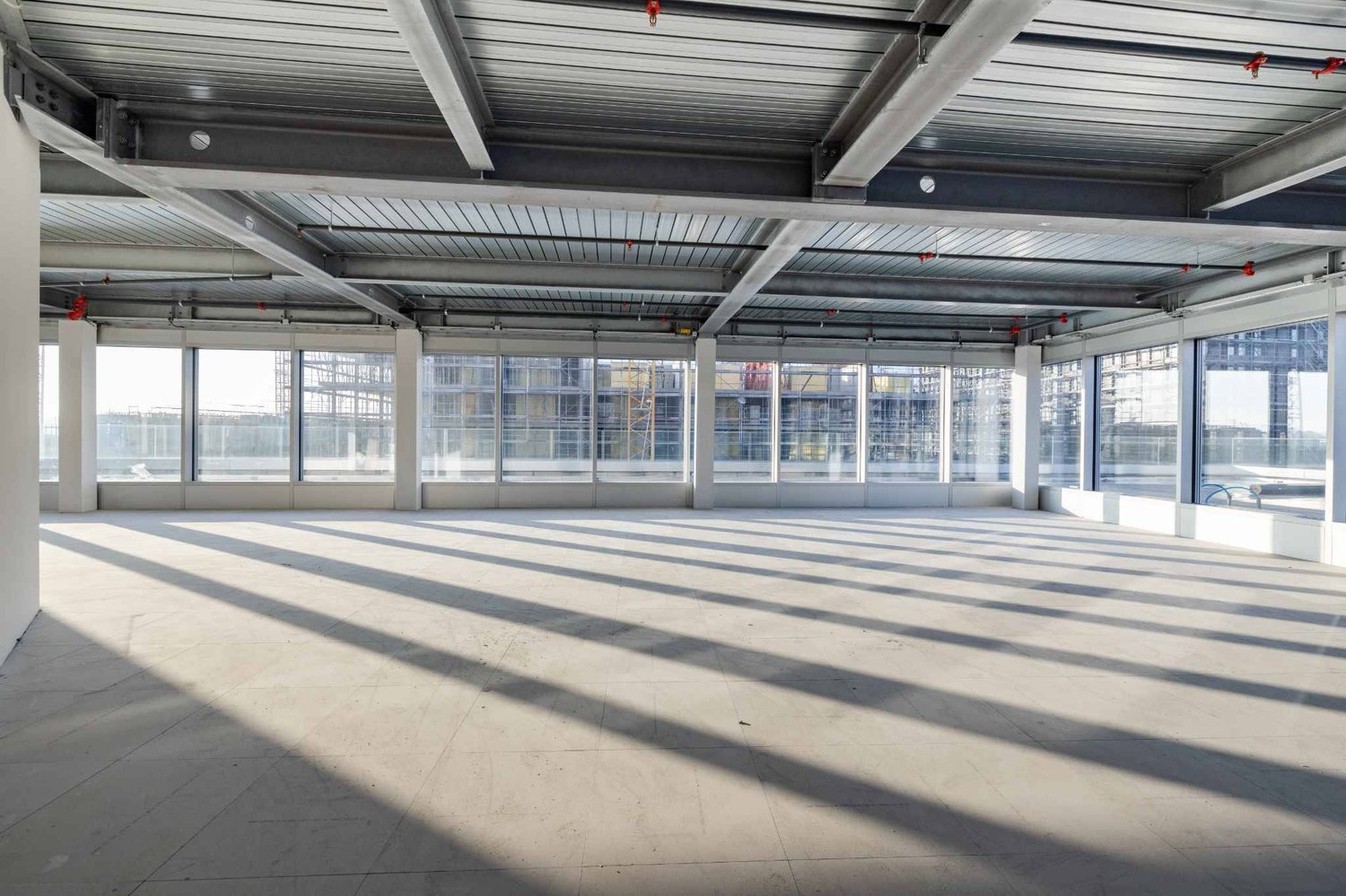 246m² office