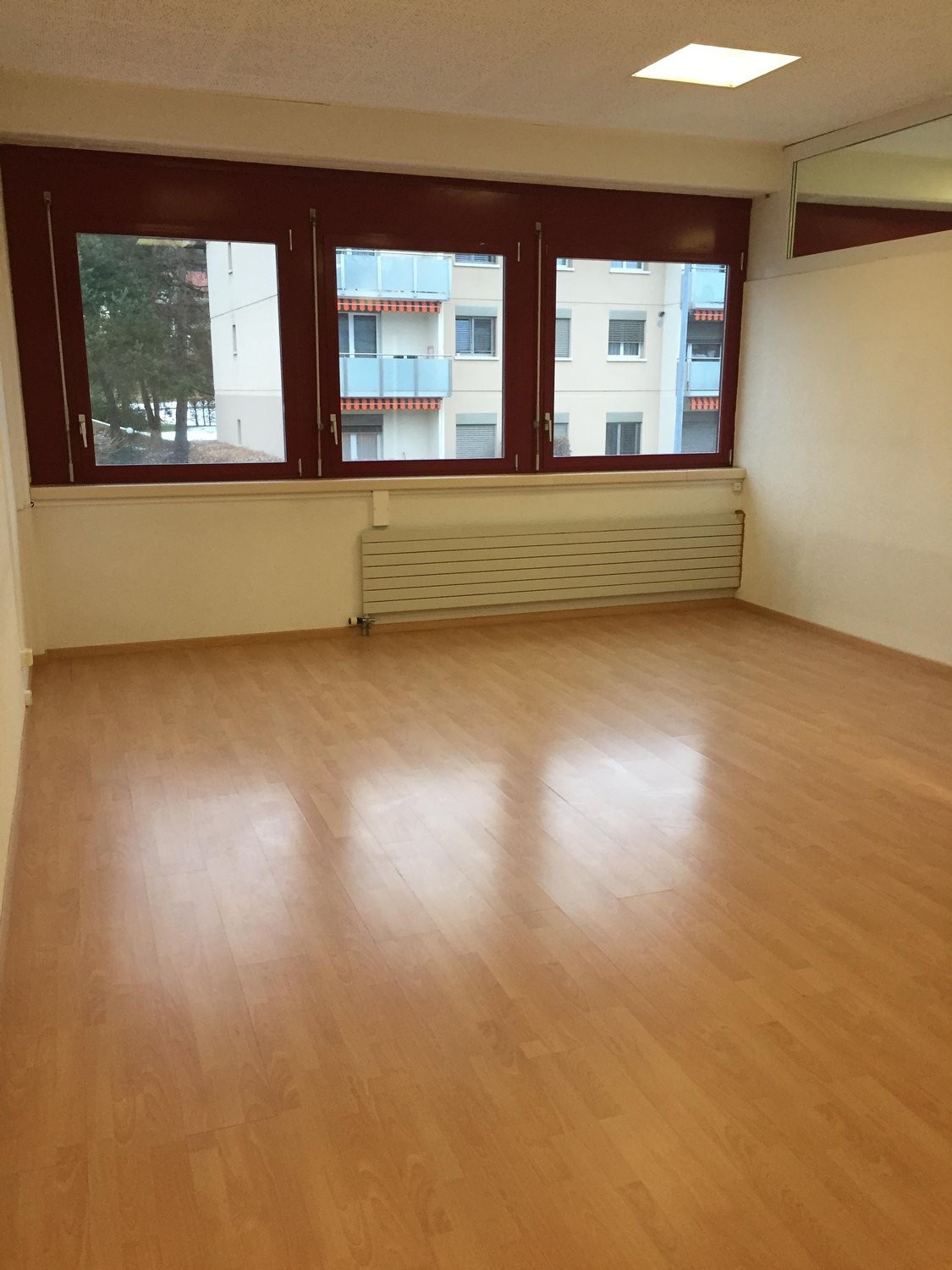 71m² office