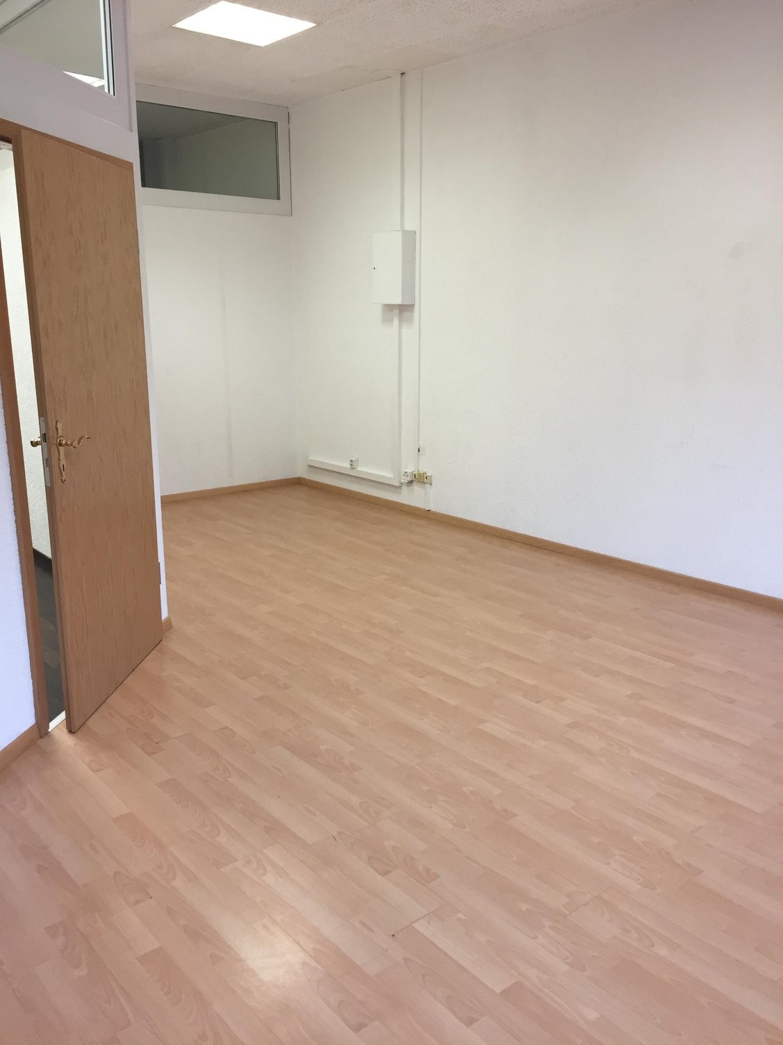 71m² office