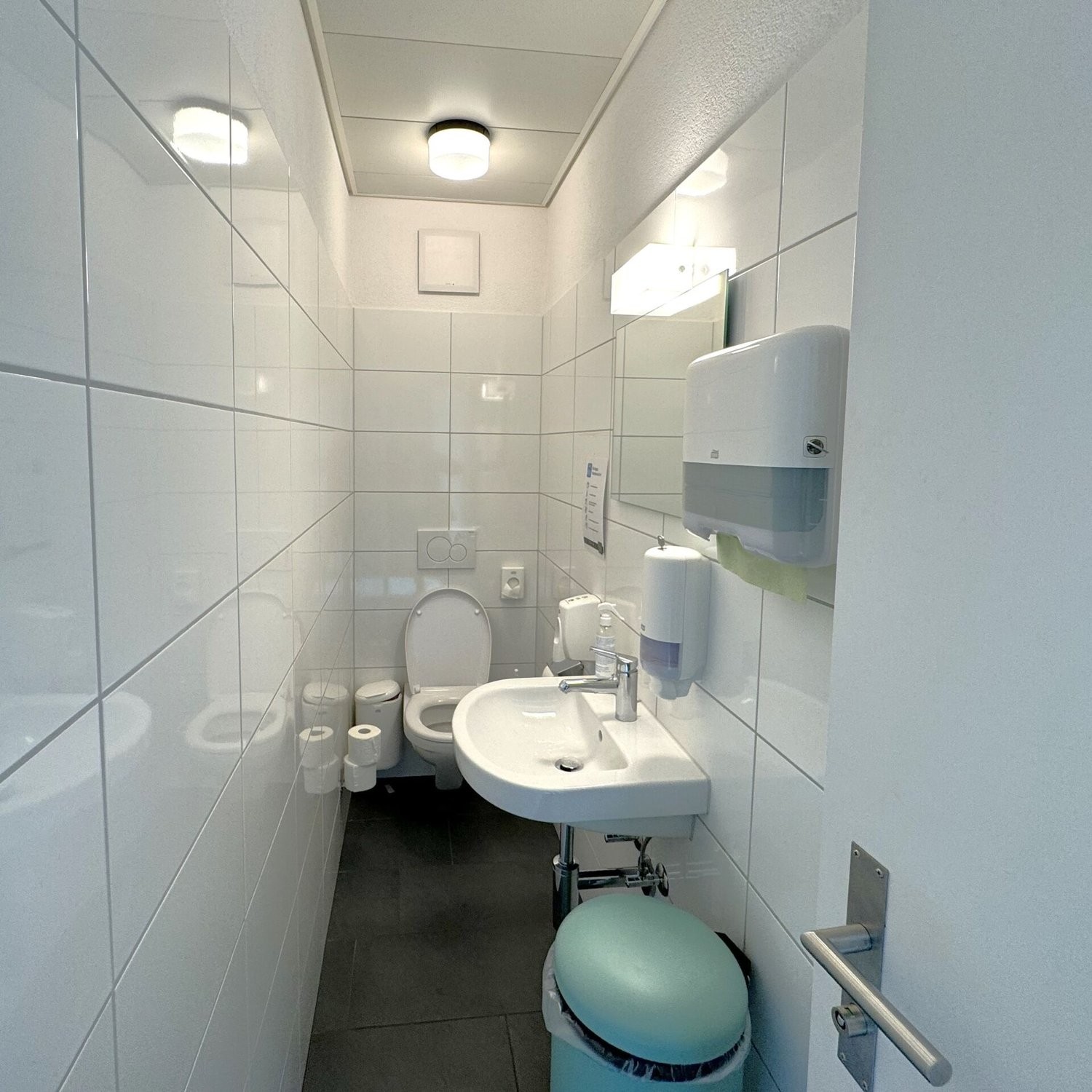 107m² office