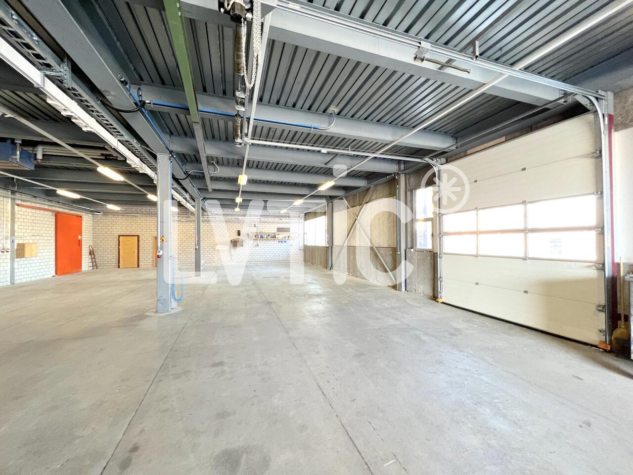 665m² oggetto industriale