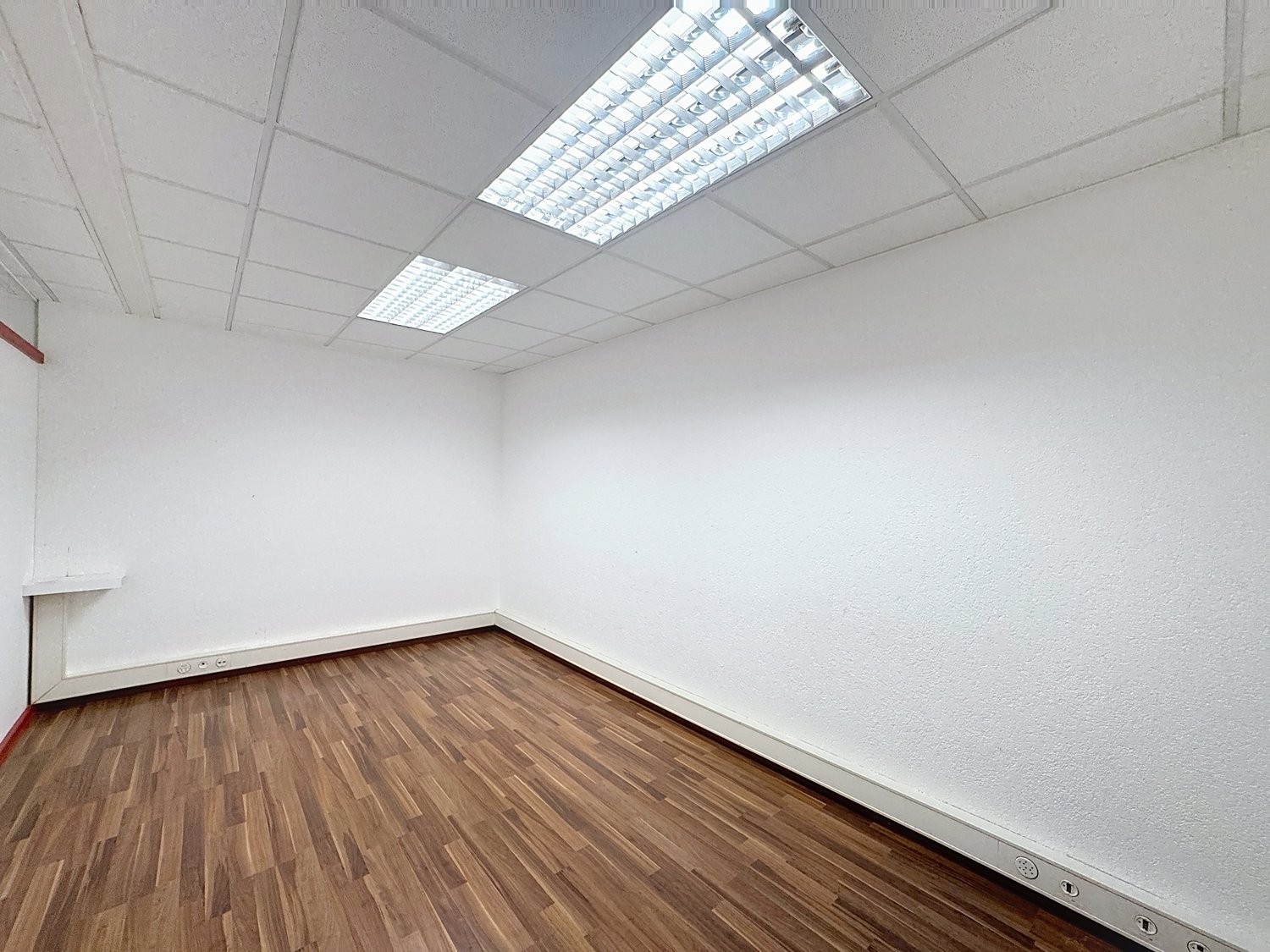 145m² Laden