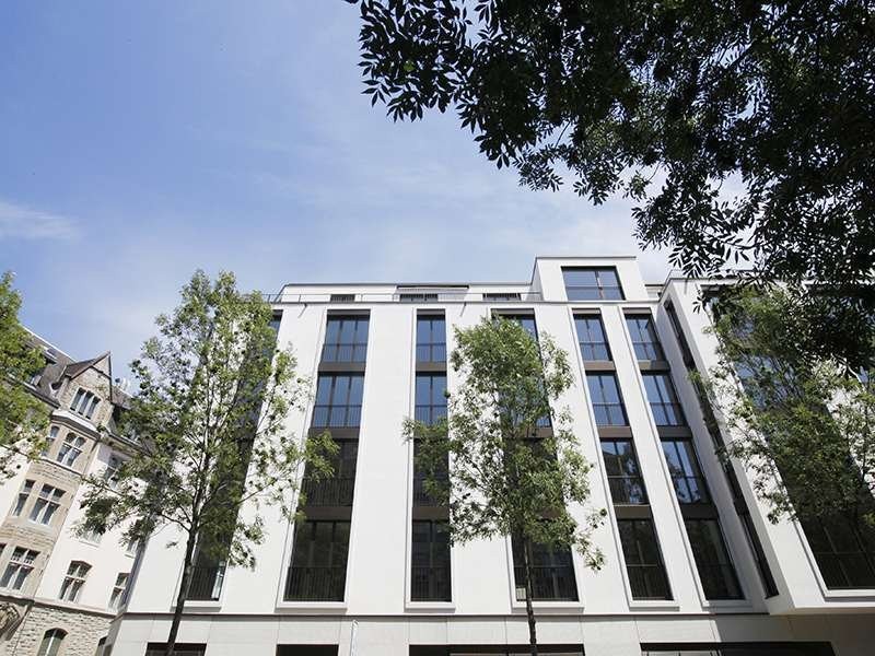 101m² commercial