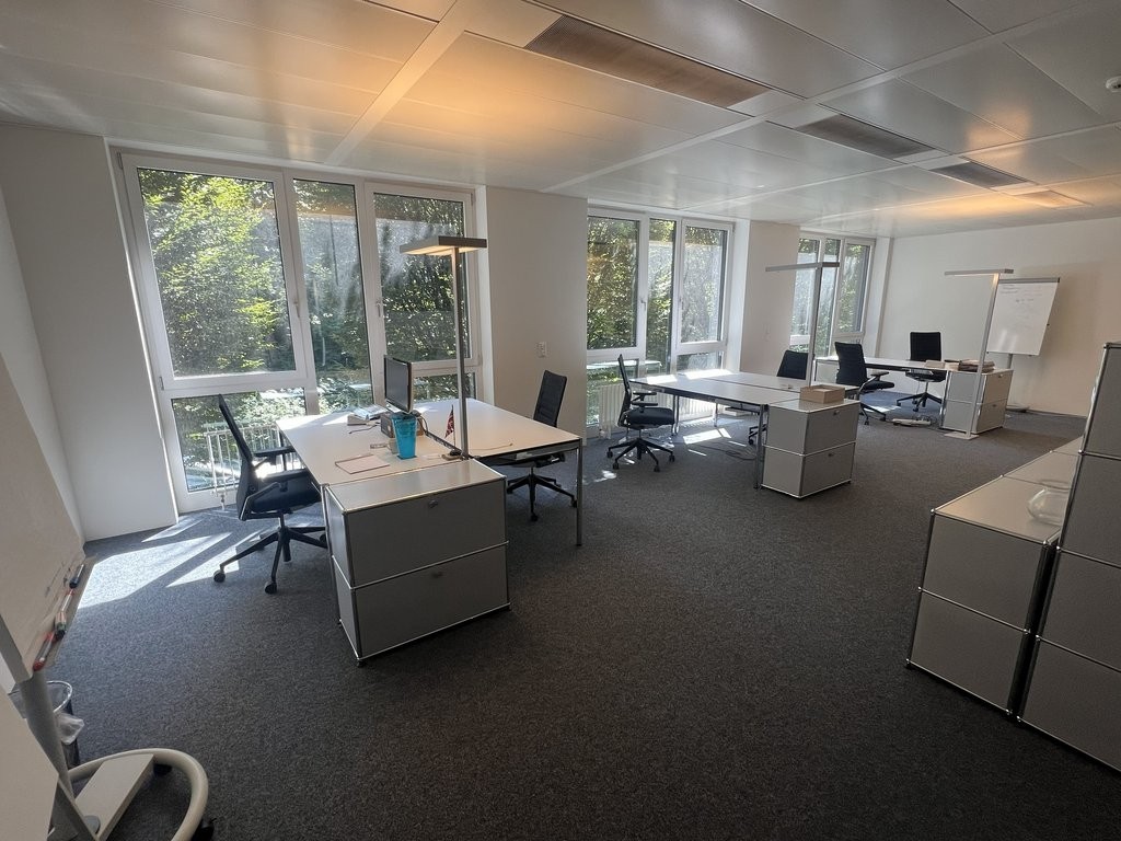 70m² office