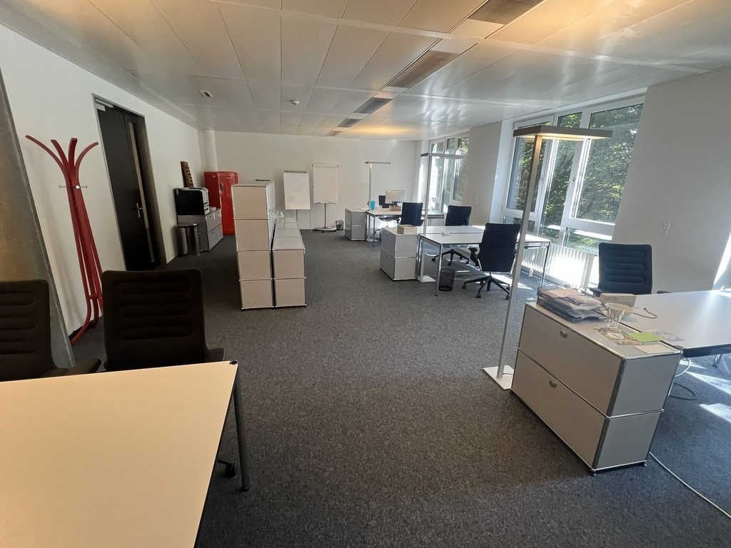 70m² office