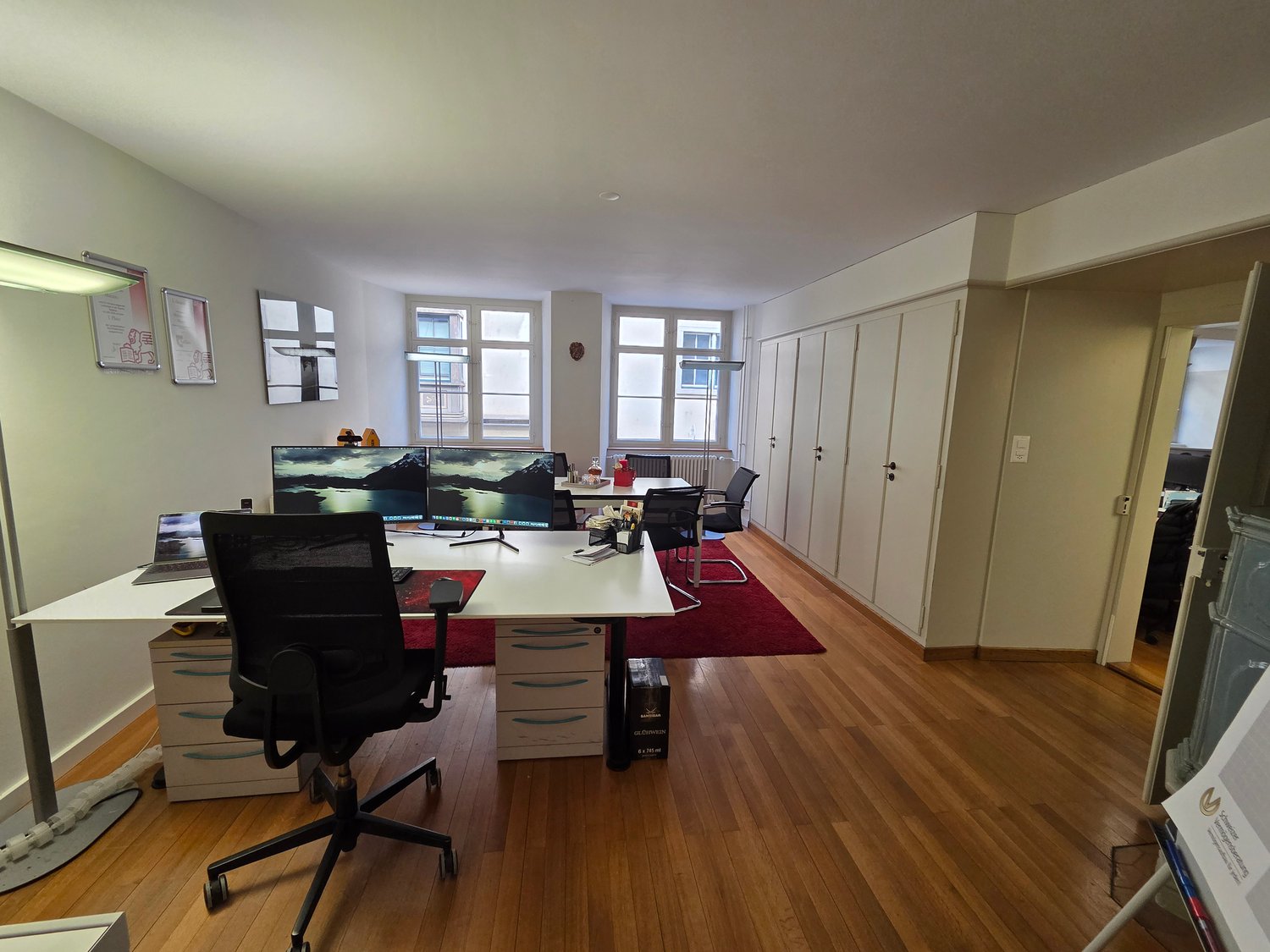 106m² office