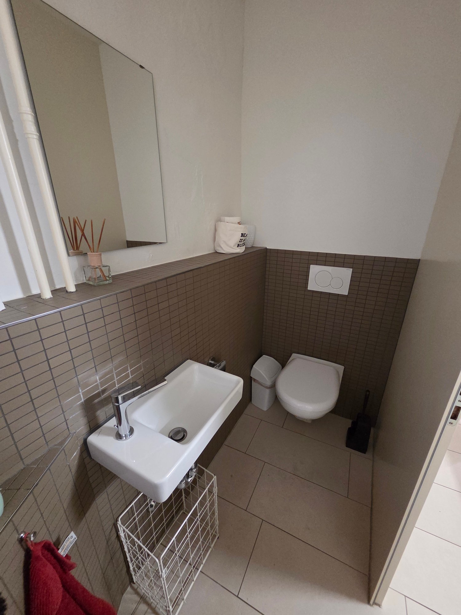 106m² office