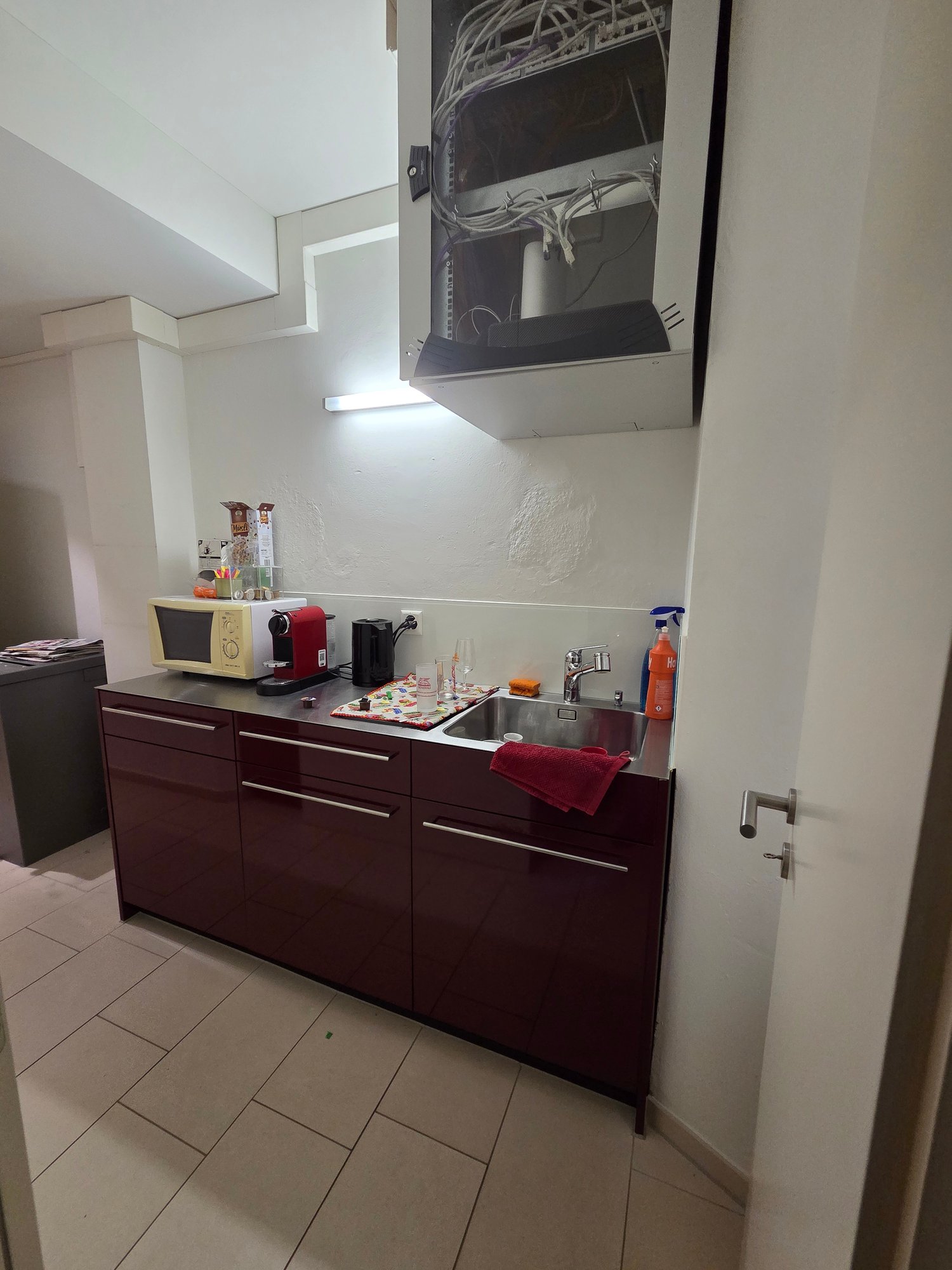 106m² office