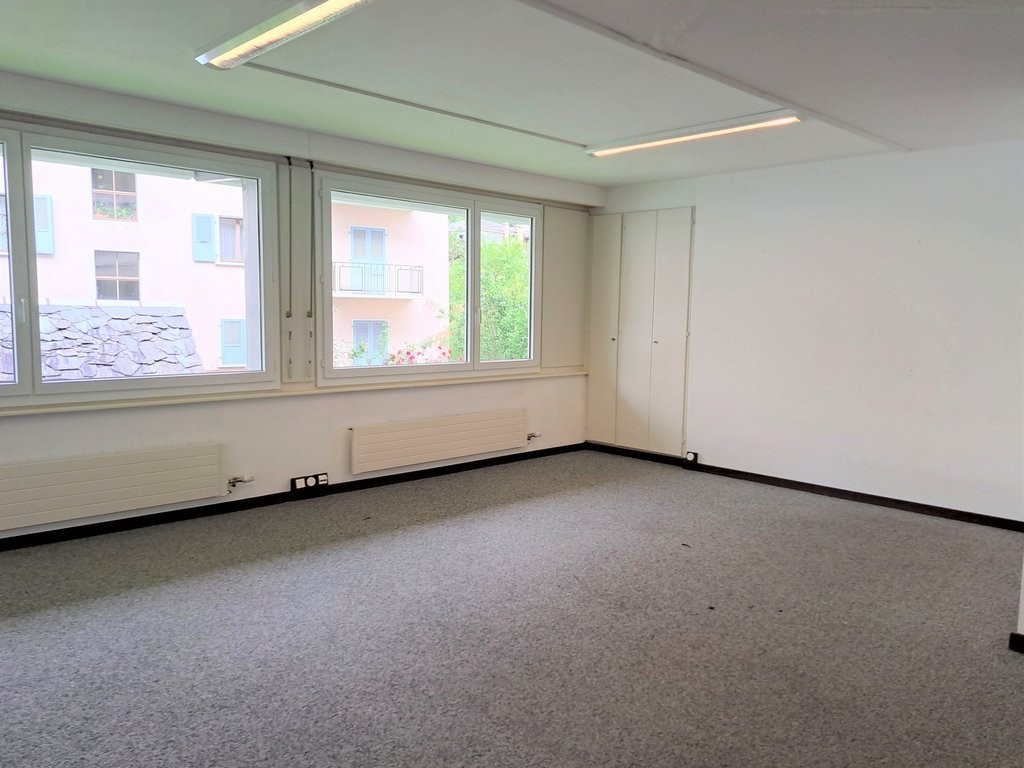 88m² office