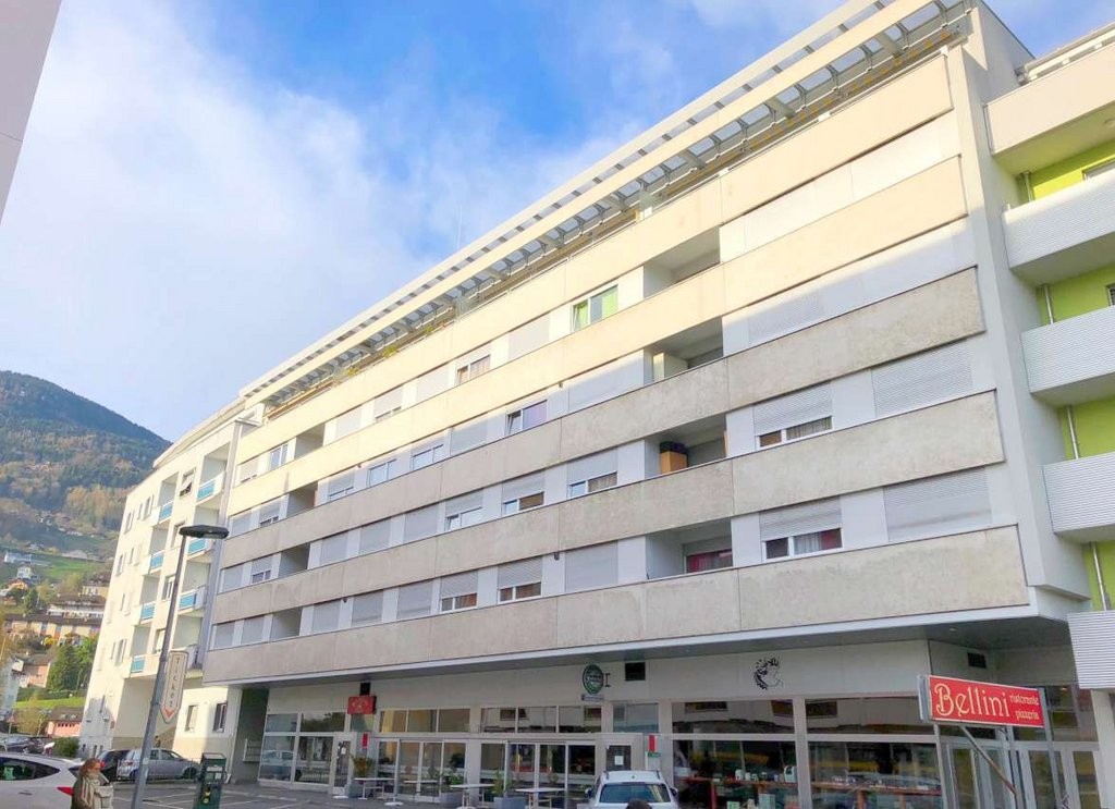 88m² office