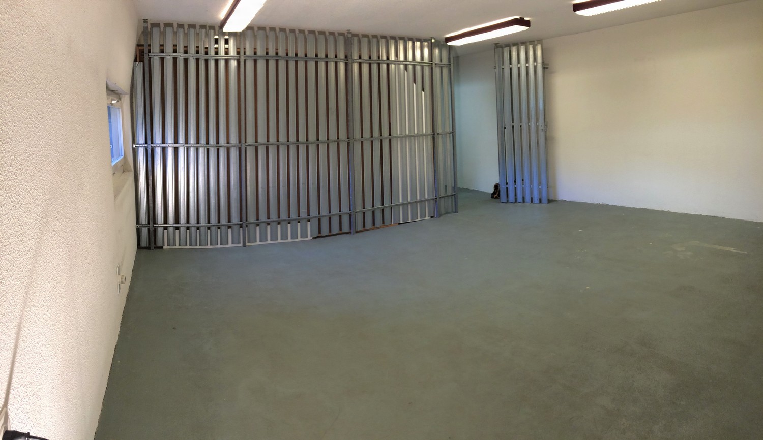25m² commercial