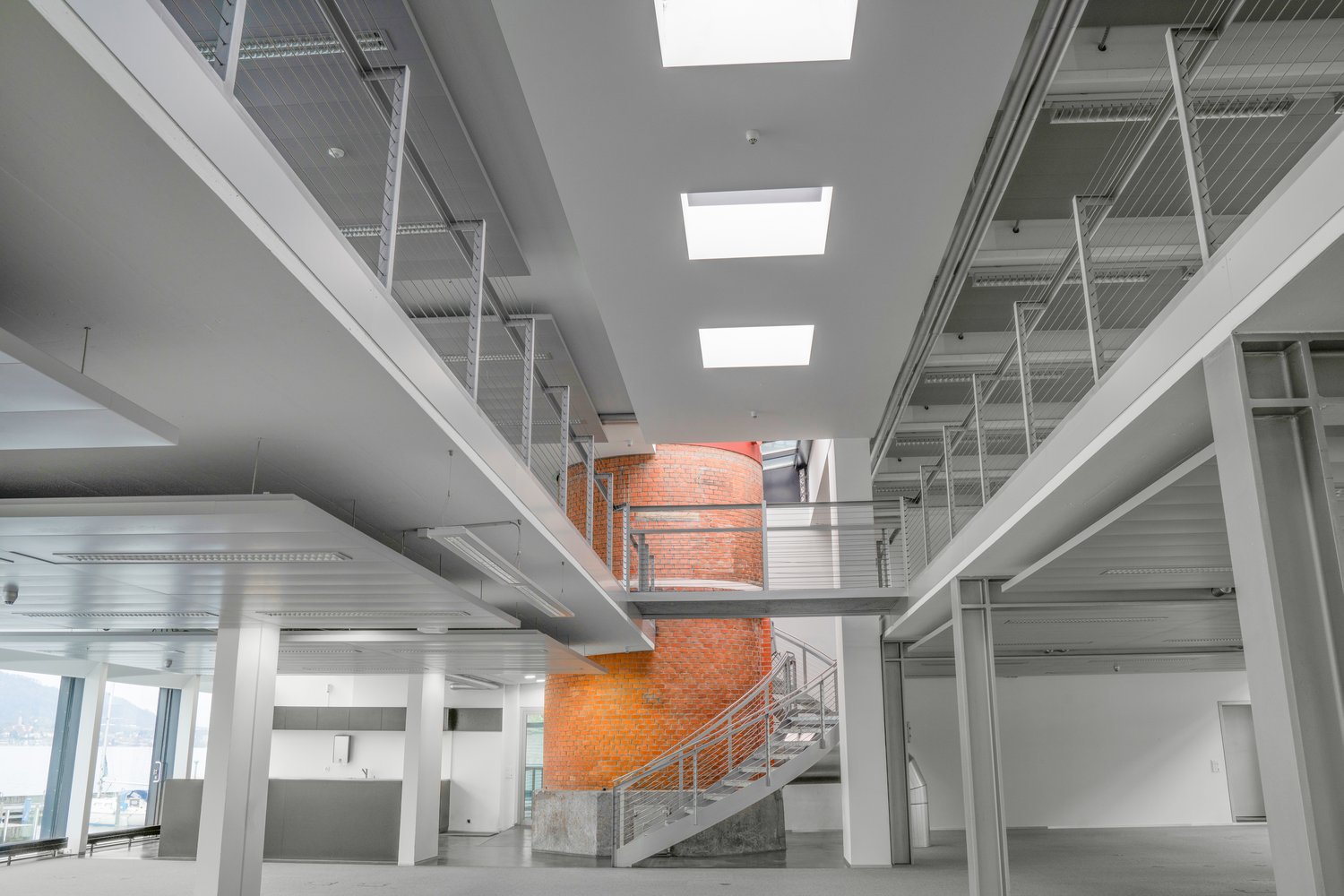 1840m² office
