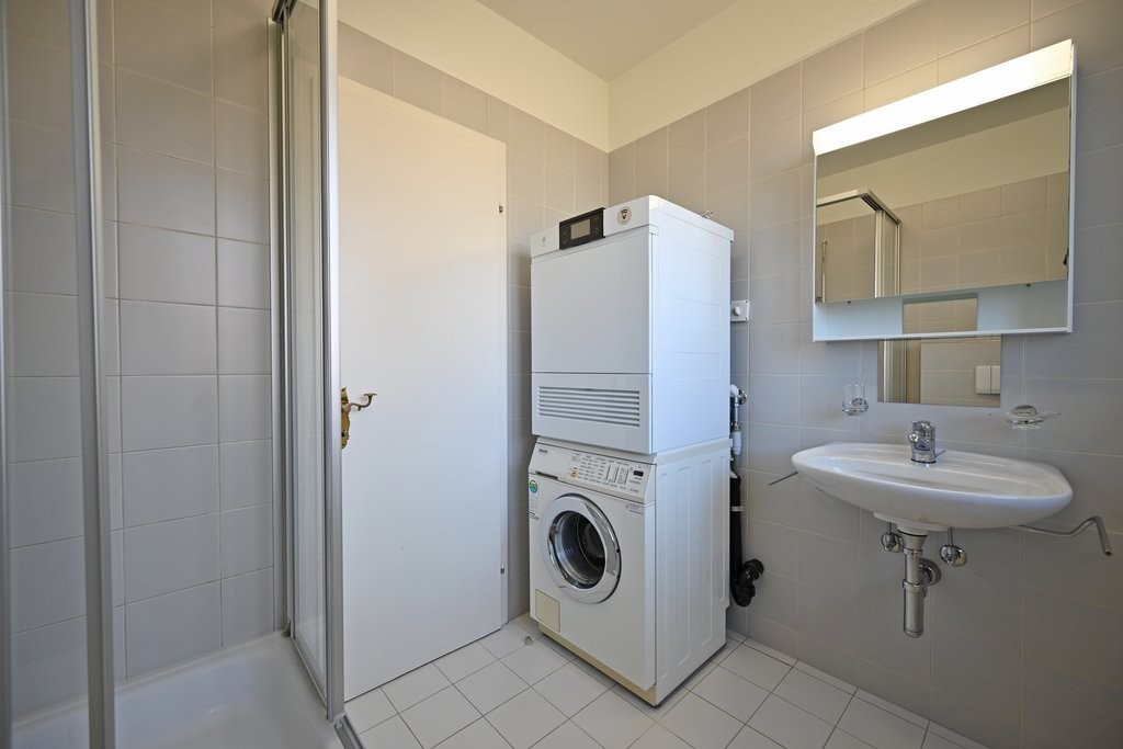 6 rooms apartment