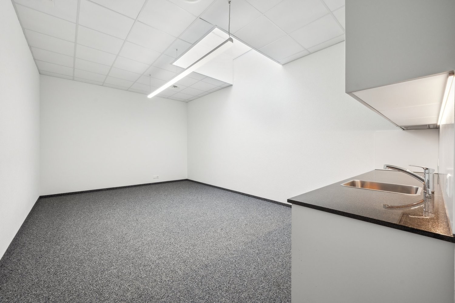258m² ufficio