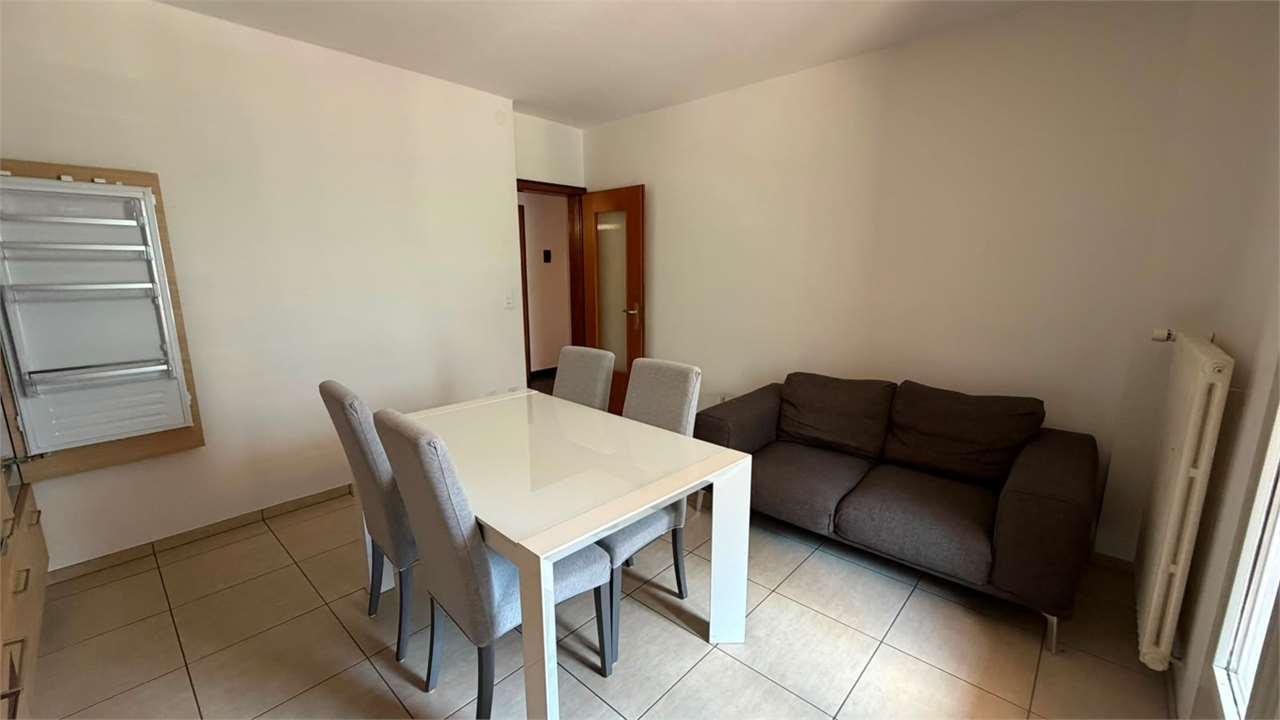 2 rooms furnished flat