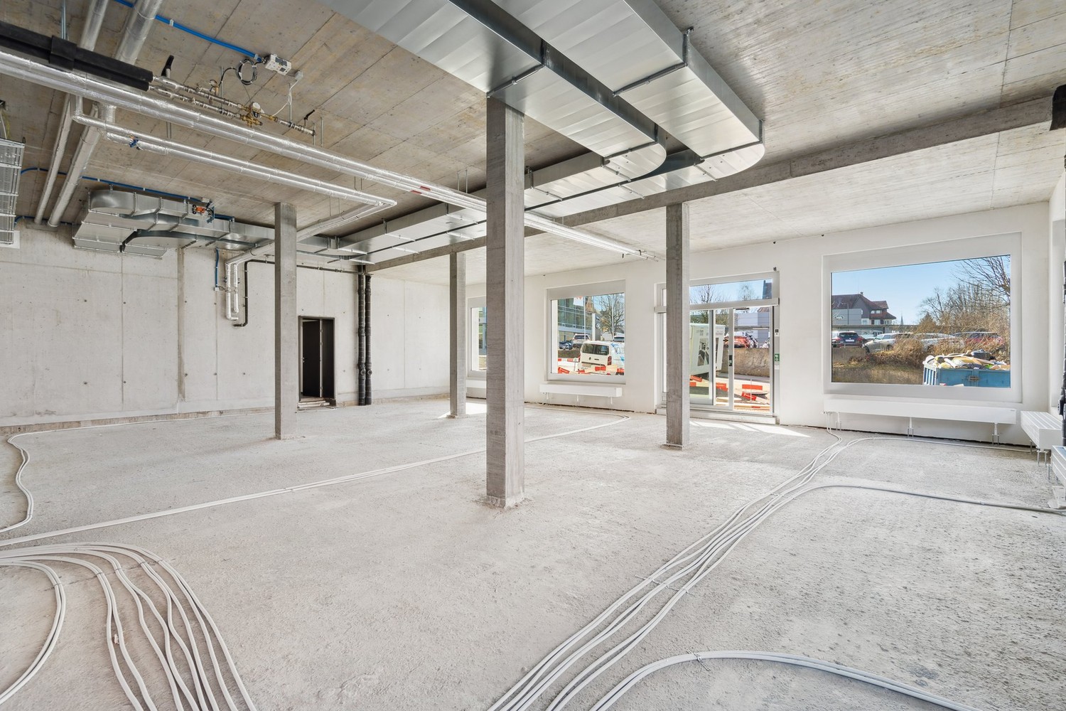 47m² commercial