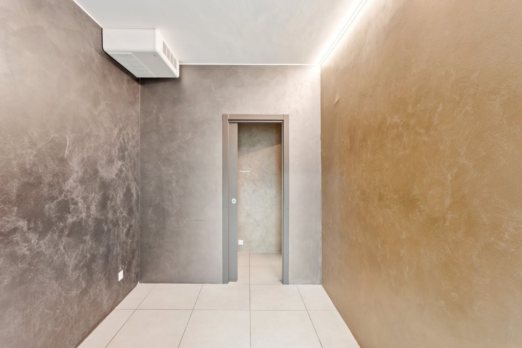 196m² commercial
