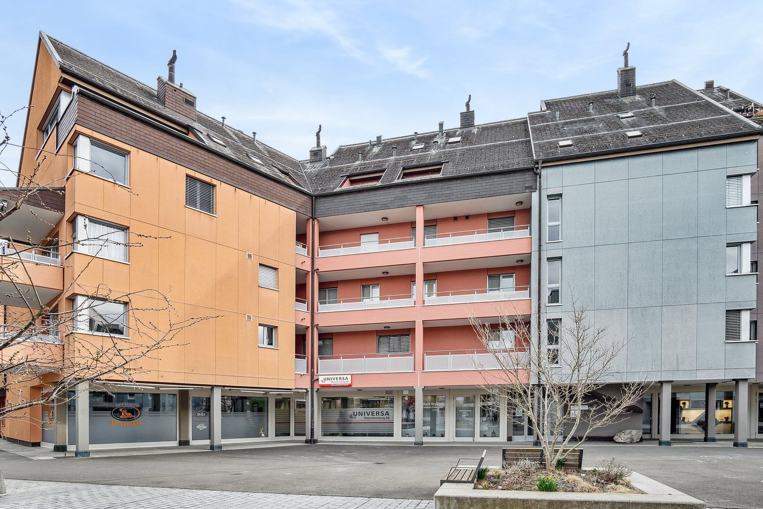 91m² shop