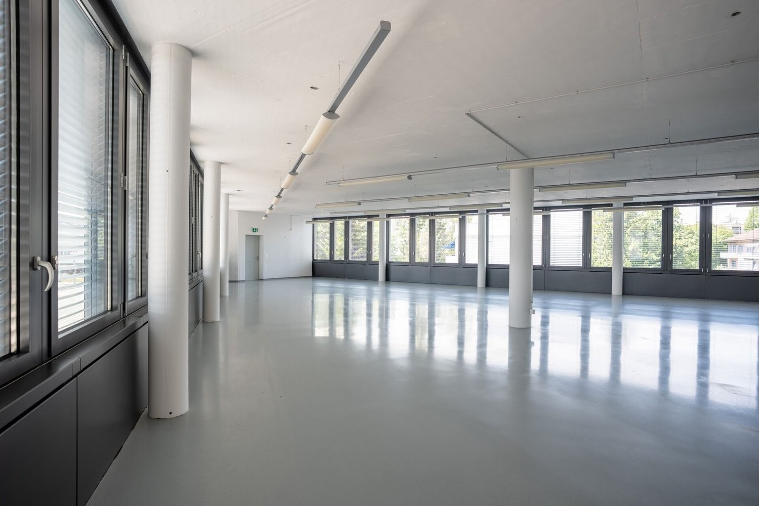 188m² commercial