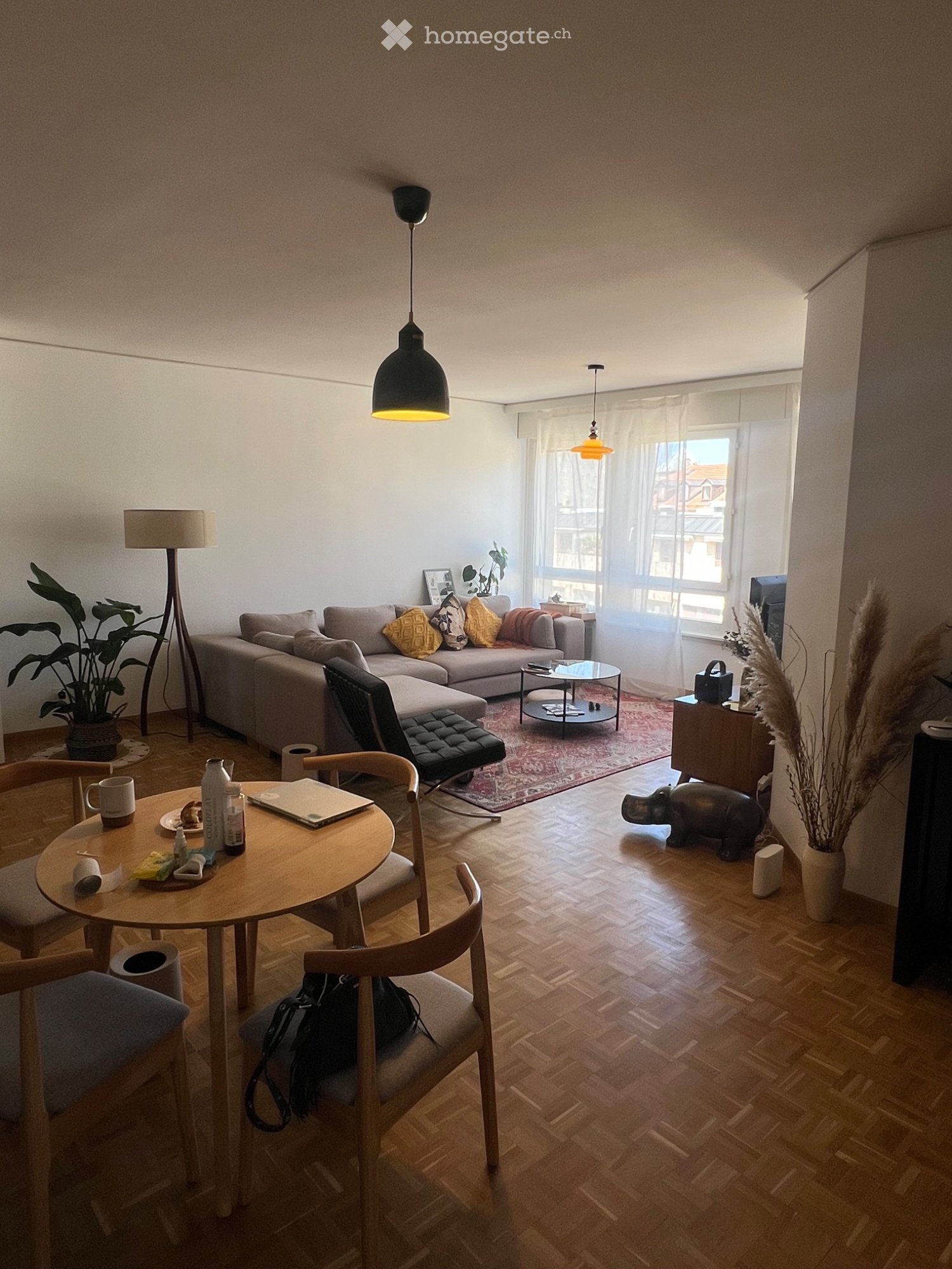 5 rooms apartment