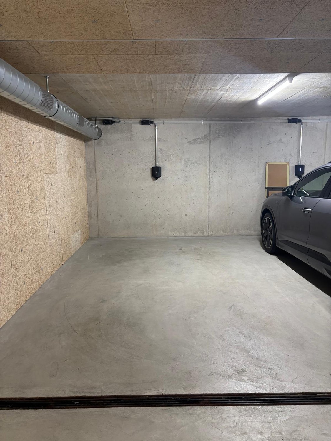 Underground slot