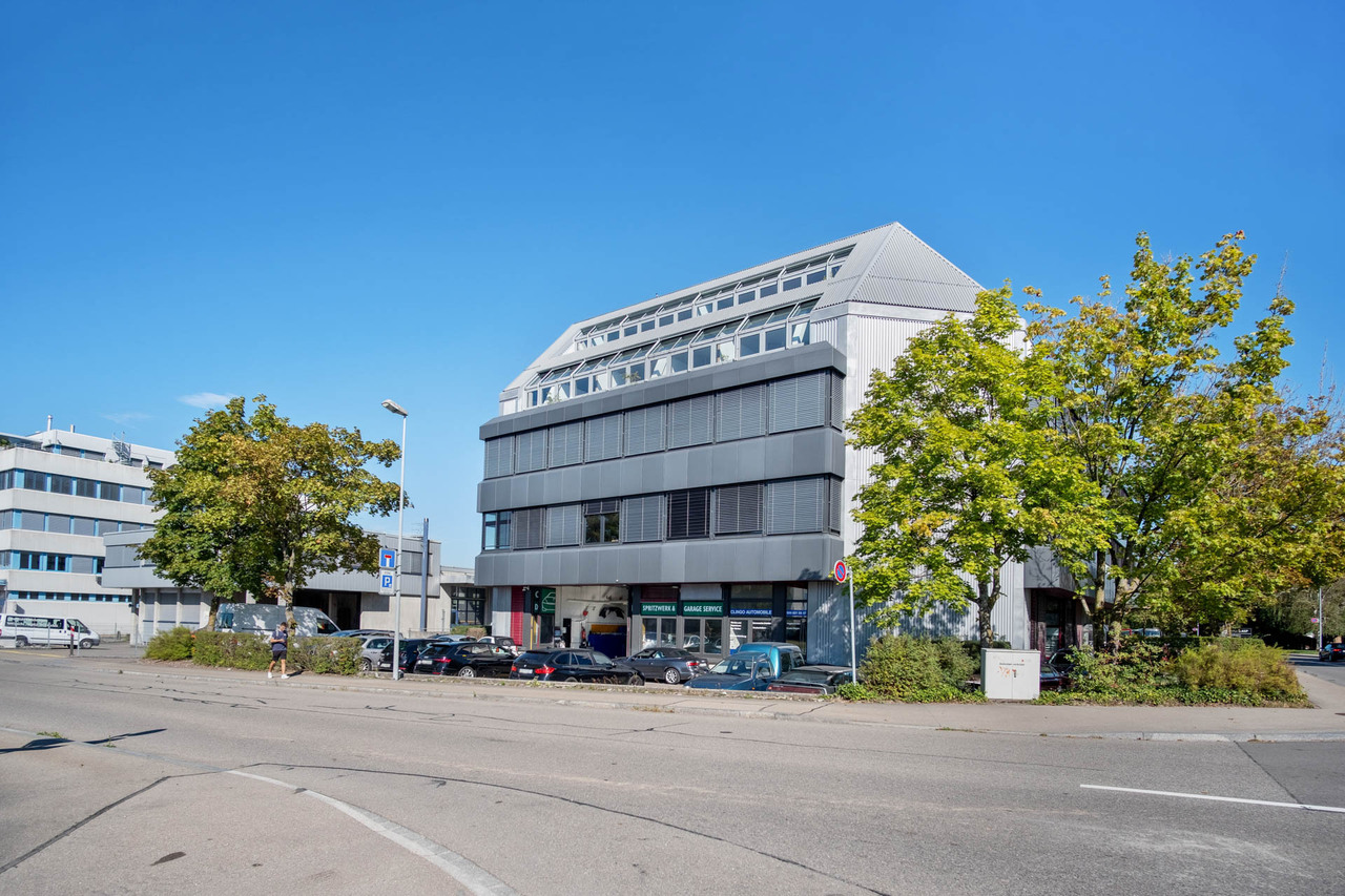 279m² commercial