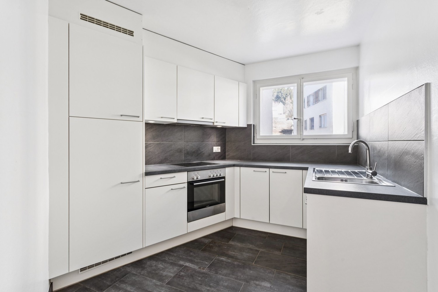 3 rooms apartment