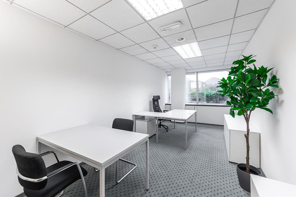 17m² office