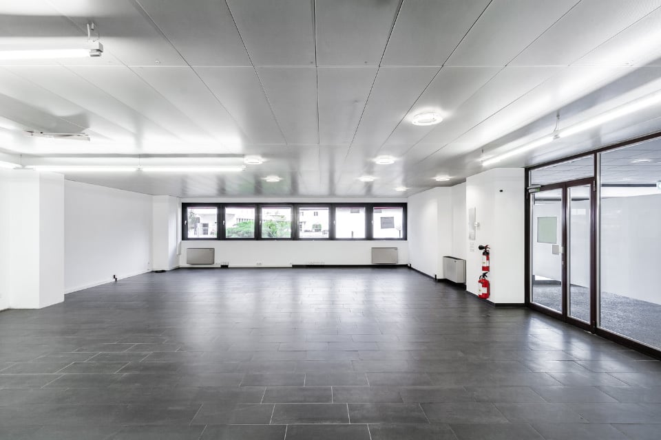 275m² industrial object