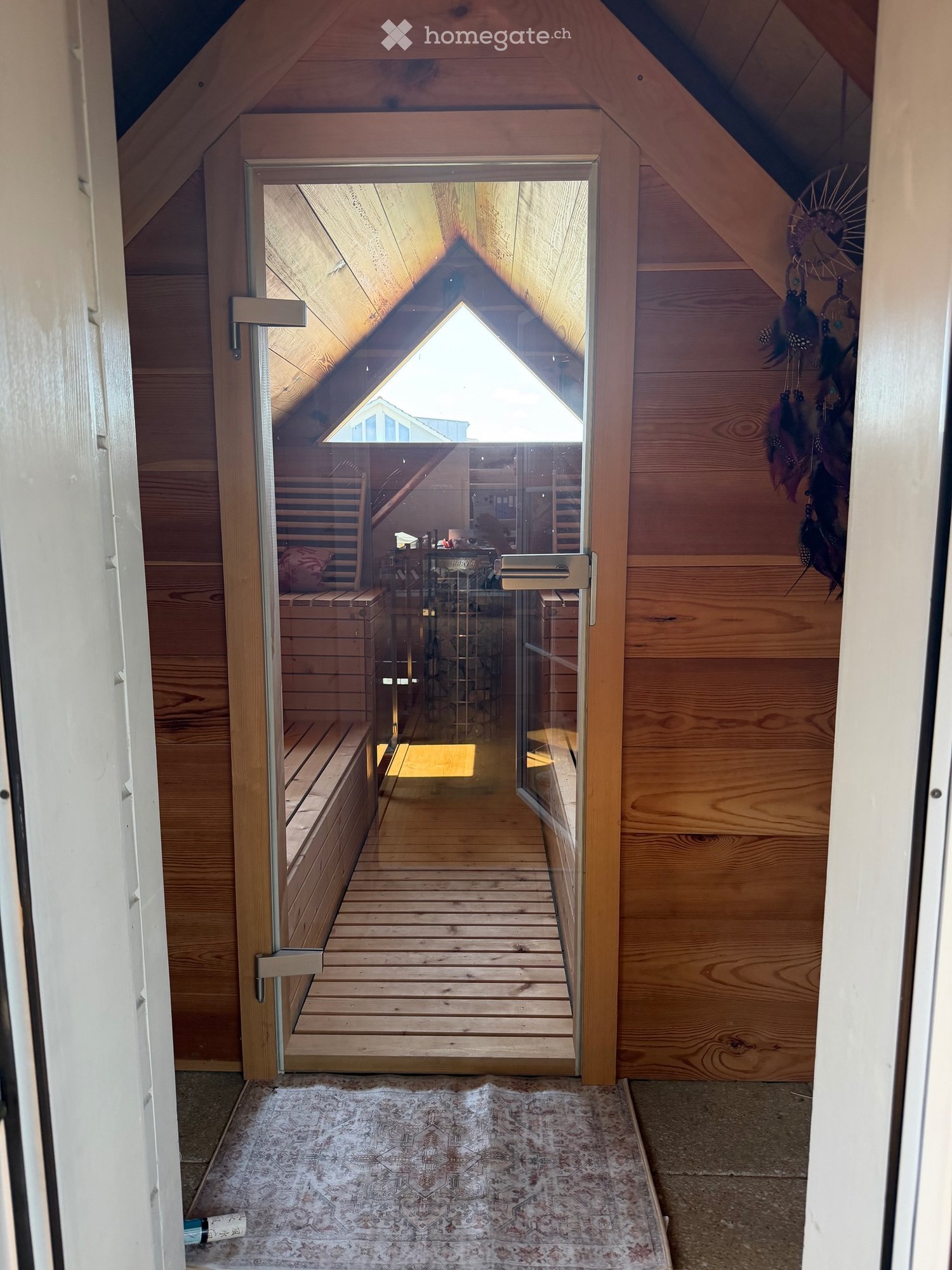 5 rooms apartment
