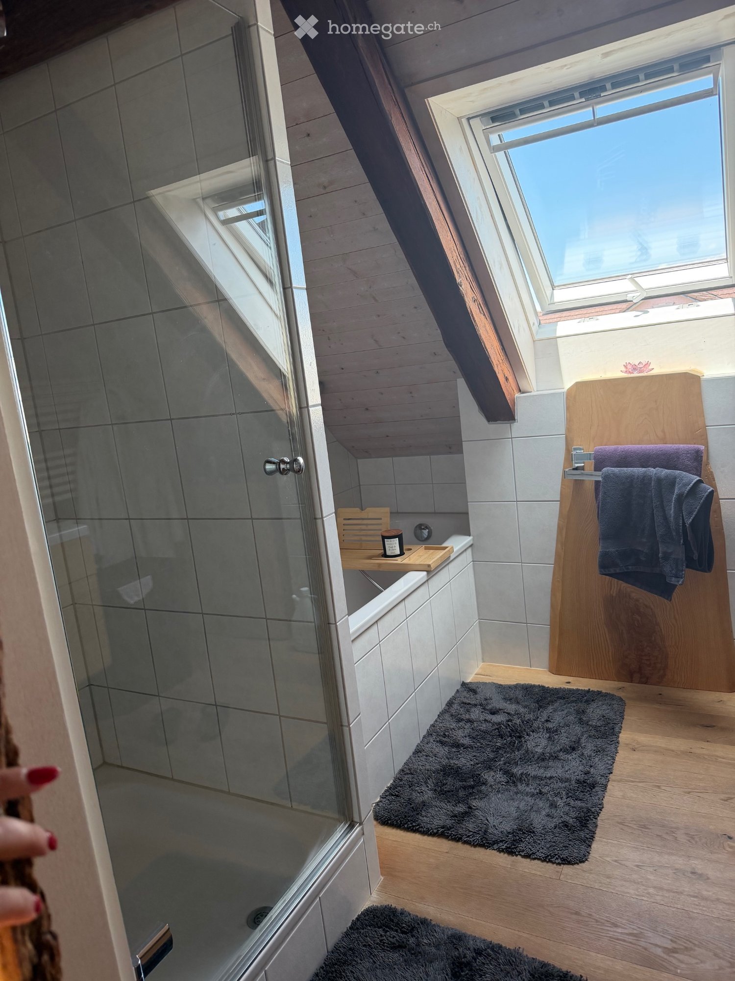 5 rooms apartment