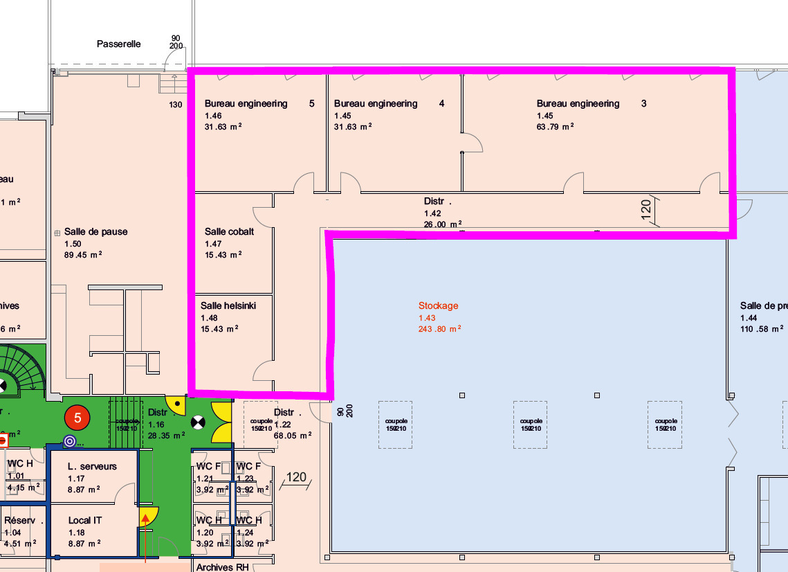 218m² office