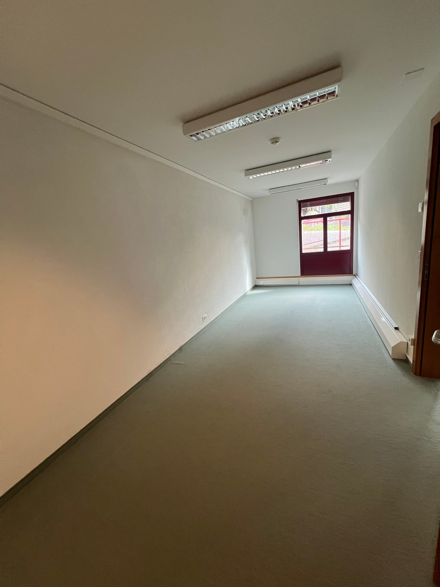 107m² commercial