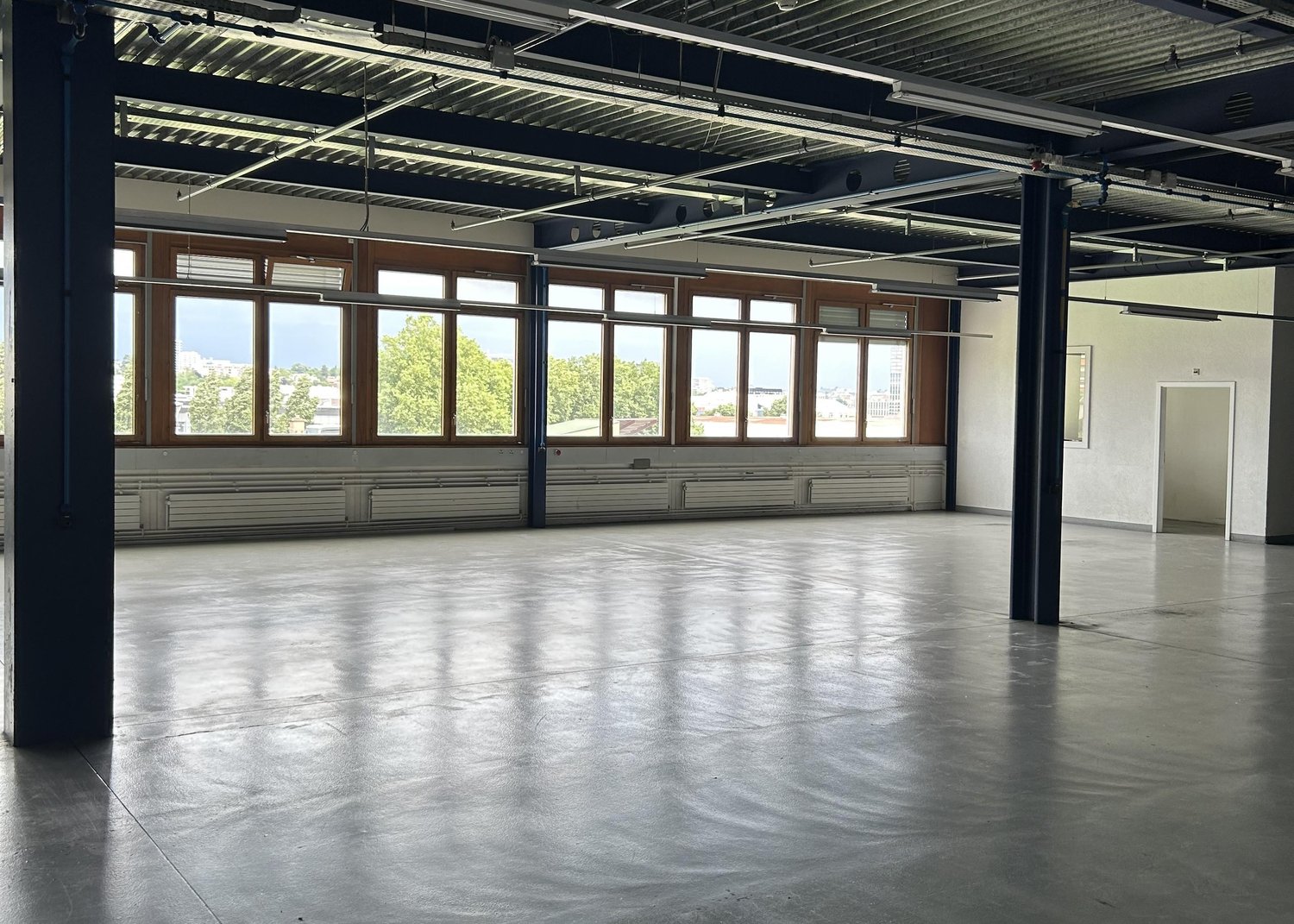 300m² industrial object