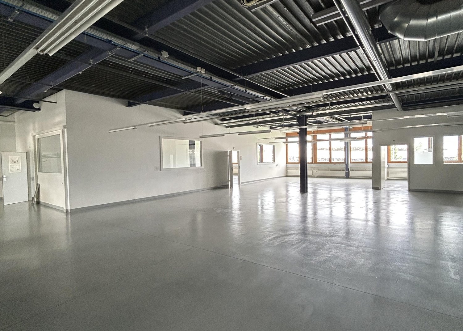 300m² industrial object