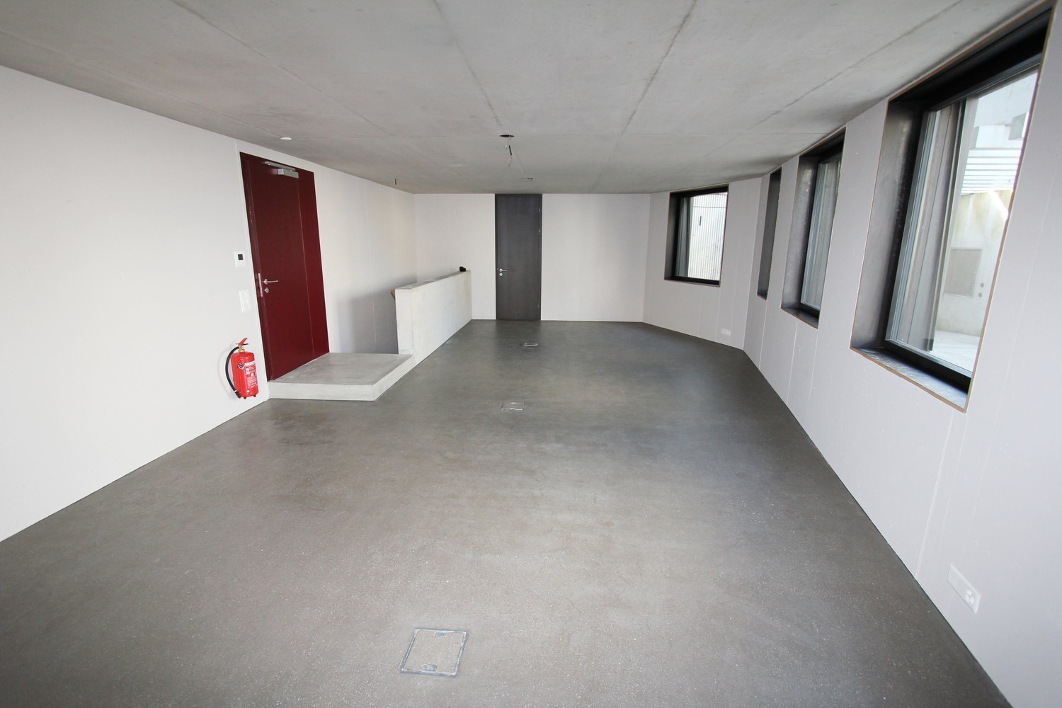 106m² commerciale